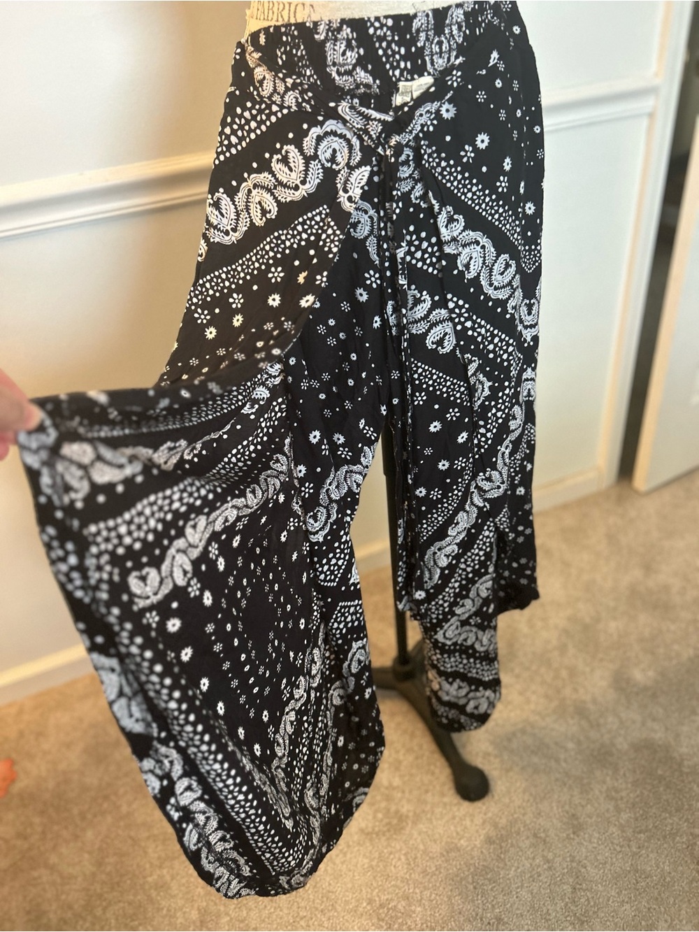 Black and White Boho Bandana Print Palazzo Pants - Picture 3 of 5